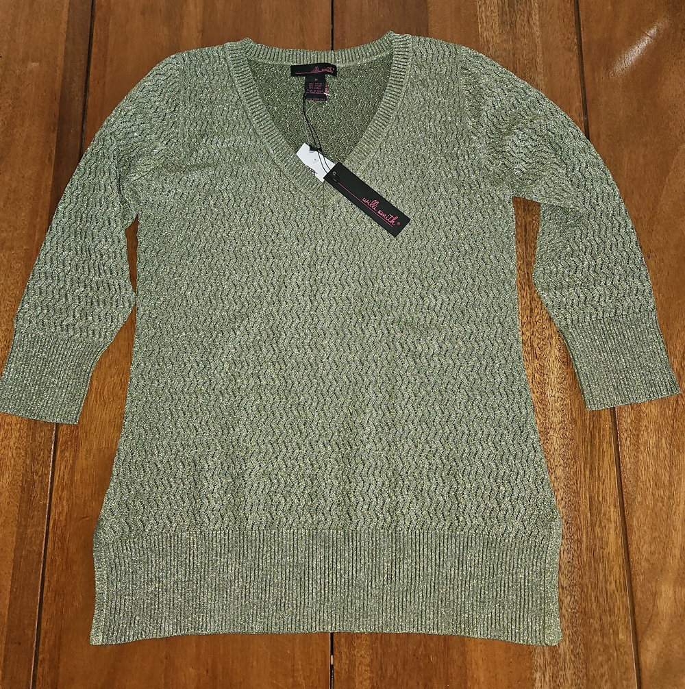 Willi Smith Shimmery Metallic Sage Green V-Neck Textured Knit Sweater